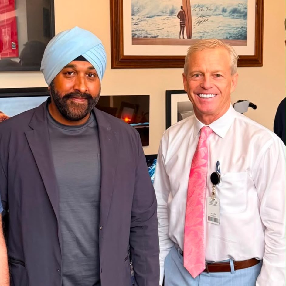 Mr Navjot Bhangoo with William Bugbee during the Bezenar Travelling Fellowship in the United States